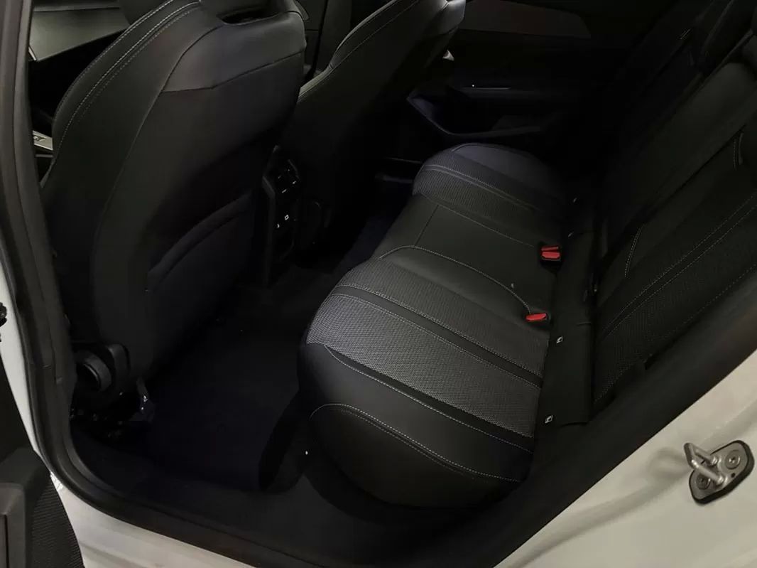 peugeot-408-2025-gasolina-1199cc