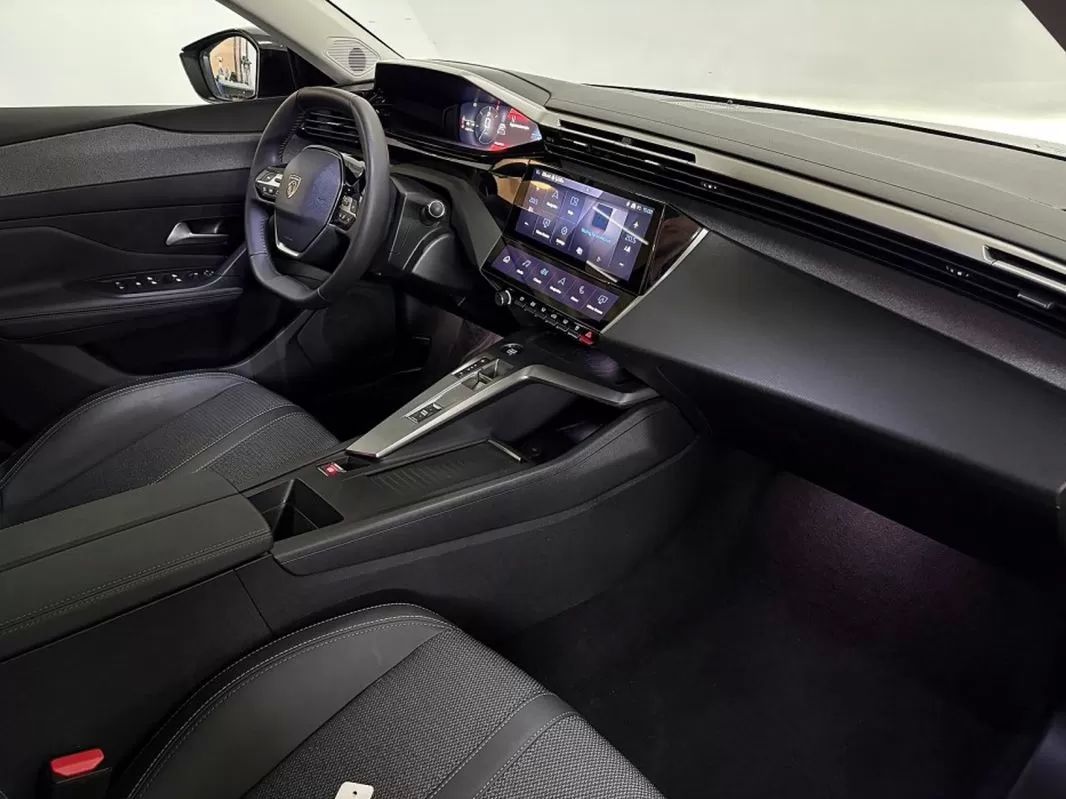 peugeot-408-2025-gasolina-1199cc
