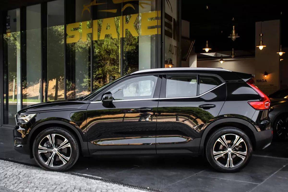 volvo-xc40-2021-hibrido-1477cc
