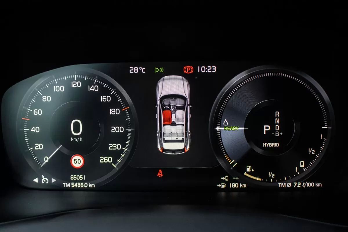volvo-xc40-2021-hibrido-1477cc