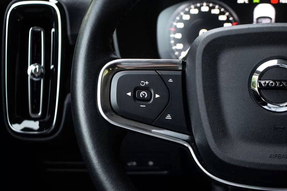 volvo-xc40-2021-hibrido-1477cc