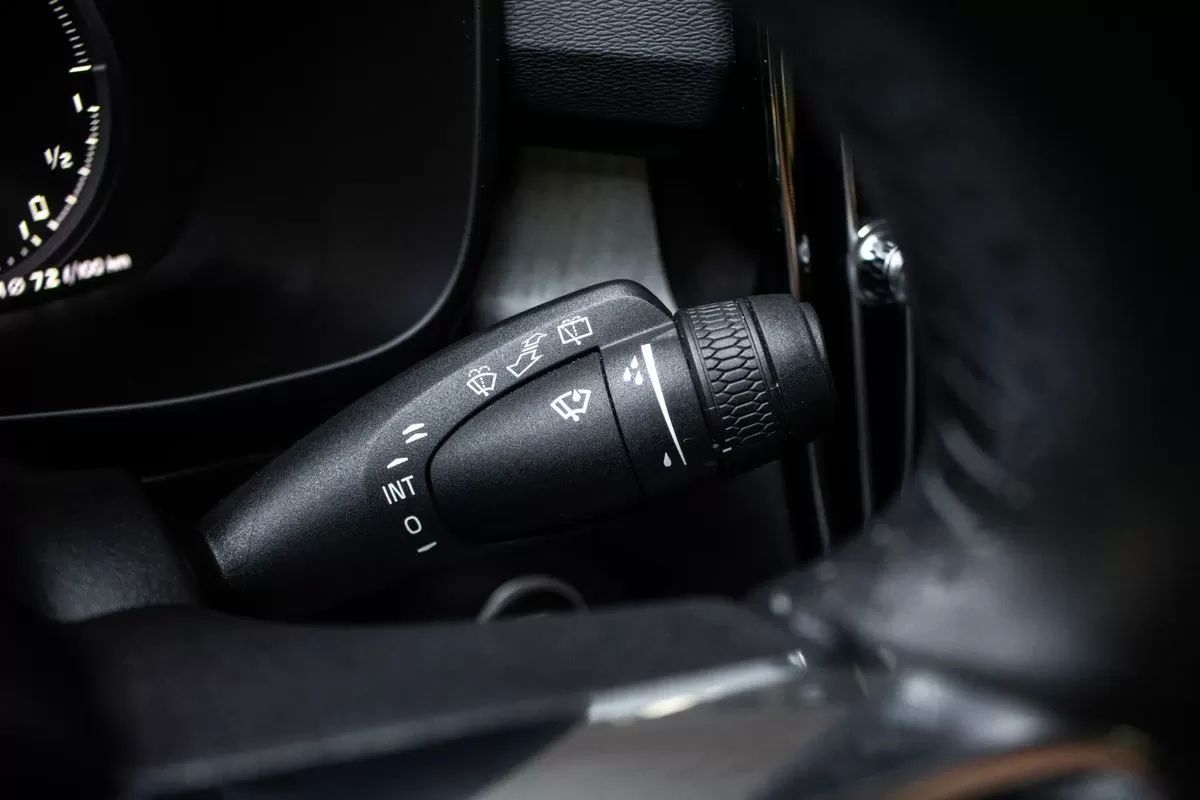 volvo-xc40-2021-hibrido-1477cc