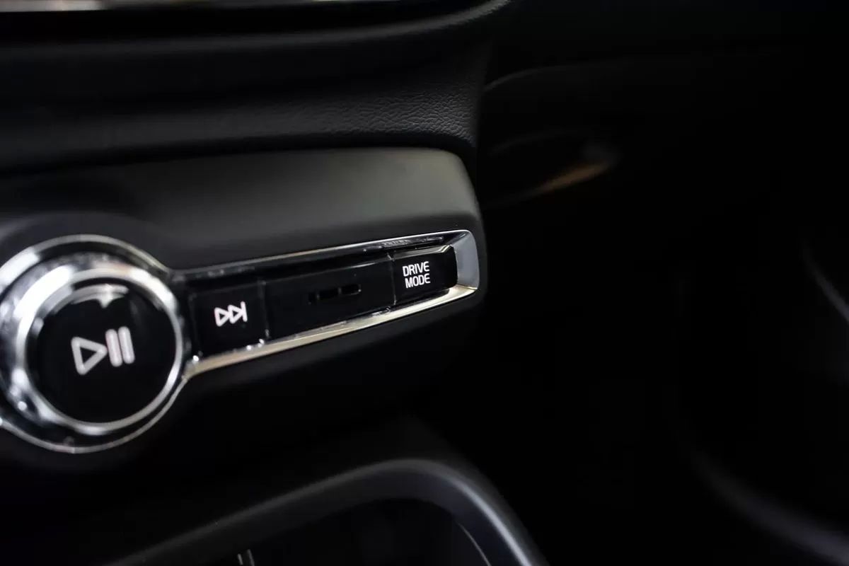 volvo-xc40-2021-hibrido-1477cc