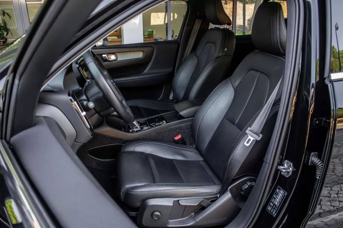 volvo-xc40-2021-hibrido-1477cc