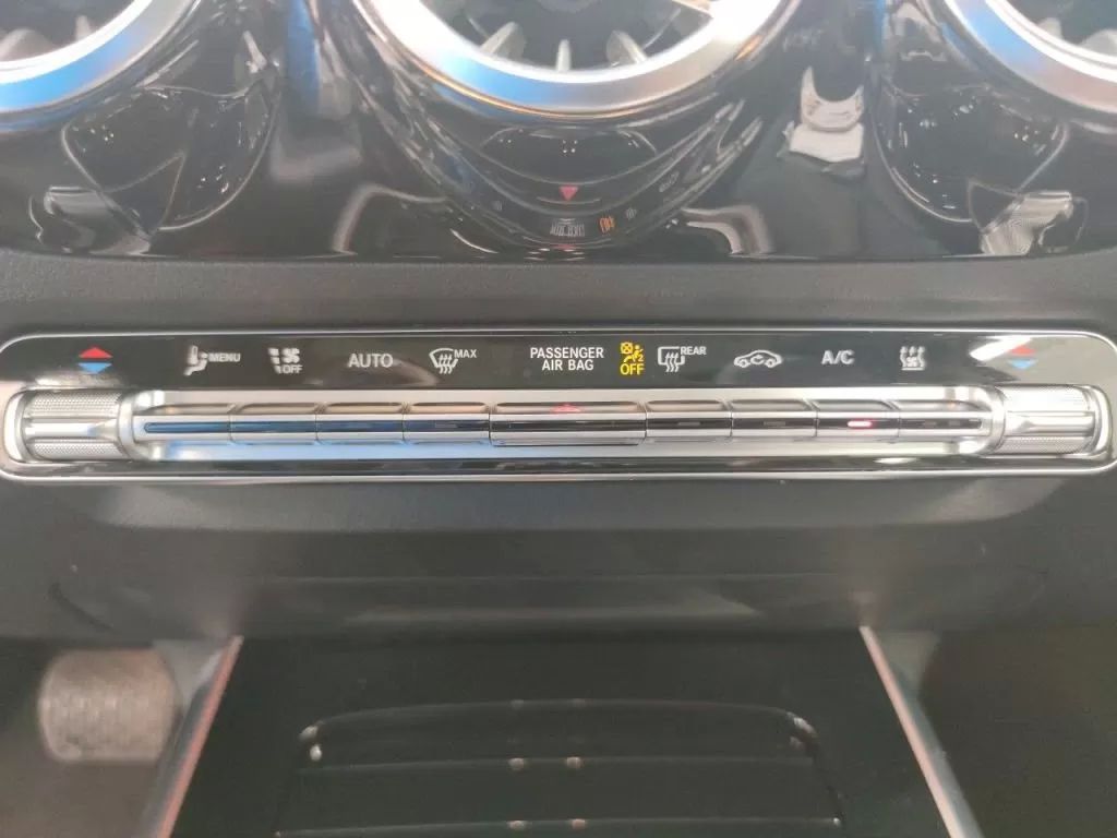 mercedes-benz-eqa-2022-eletrico-0cc