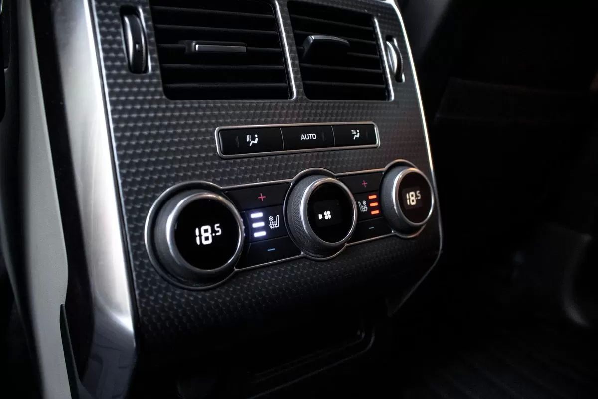 land-rover-range-rover-sport-2015-diesel-2993cc