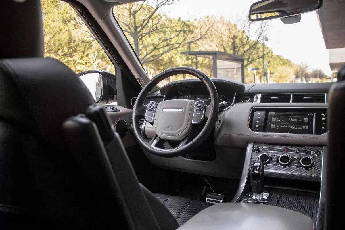 land-rover-range-rover-sport-2015-diesel-2993cc