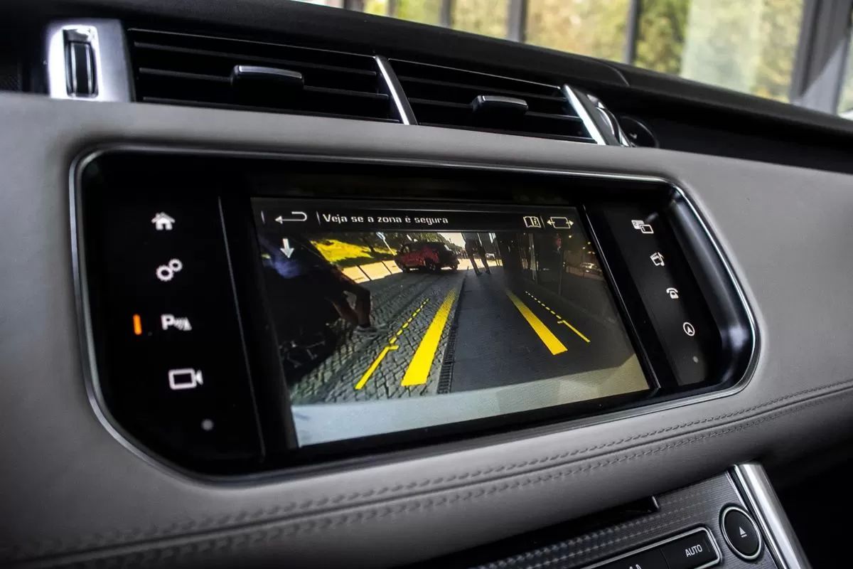 land-rover-range-rover-sport-2015-diesel-2993cc