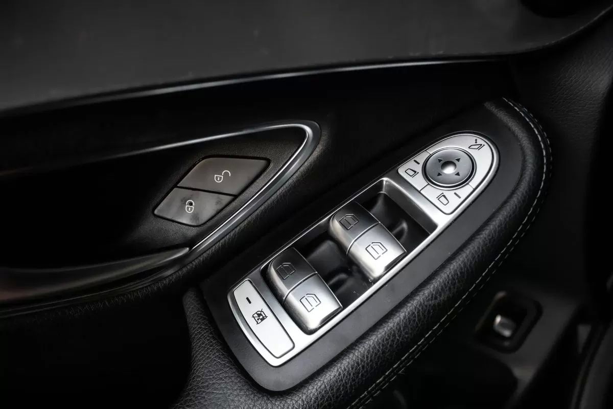 mercedes-benz-glc-2017-diesel-2143cc