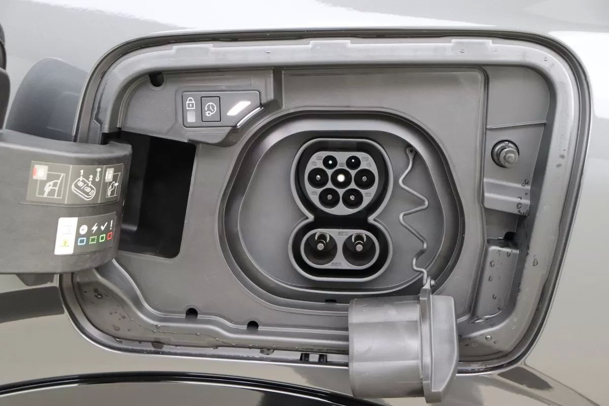 peugeot-e-3008-2026-eletrico-0cc
