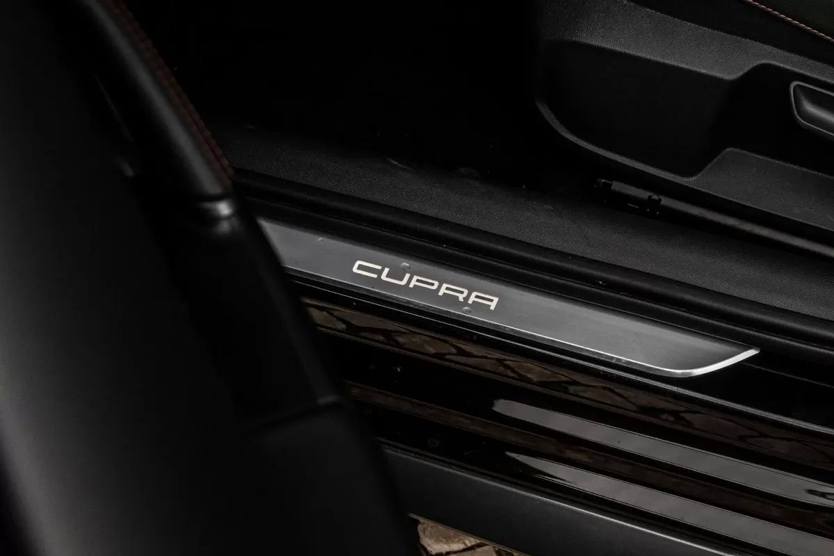 cupra-leon-2024-gasolina-1984cc