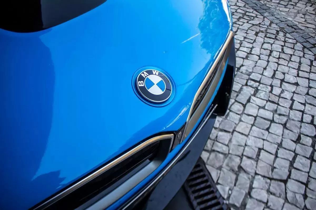 bmw-i8-2016-hibrido-1499cc