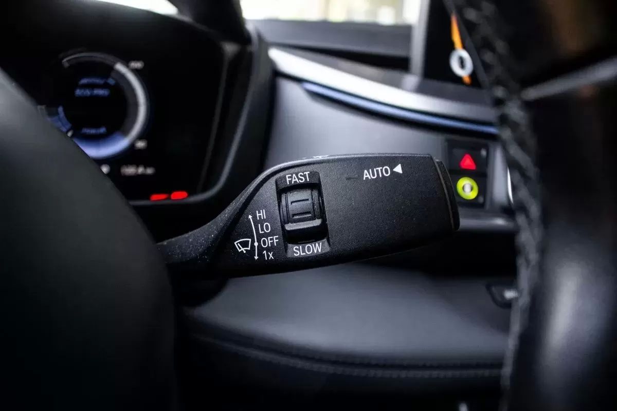 bmw-i8-2016-hibrido-1499cc