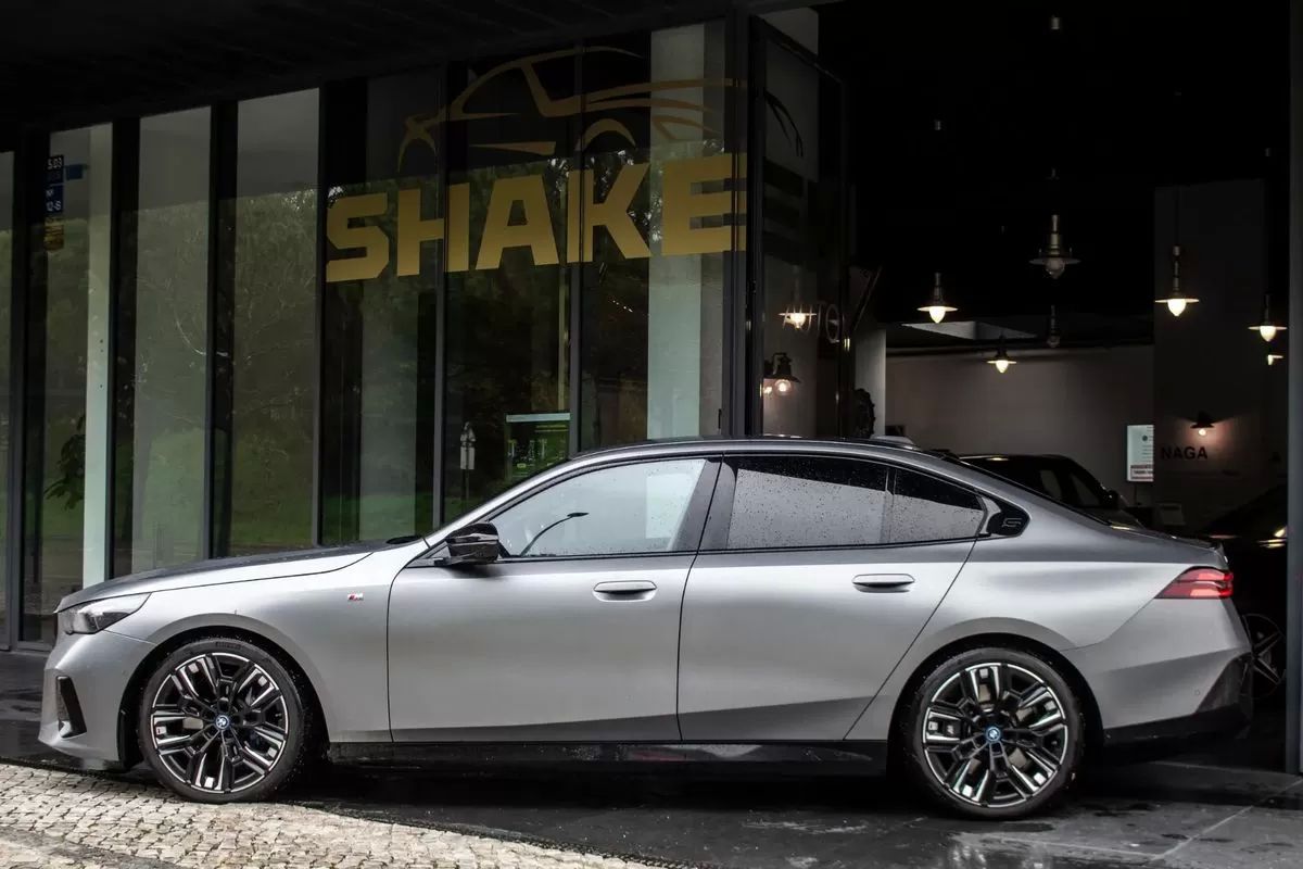 bmw-serie-i-2023-eletrico-0cc