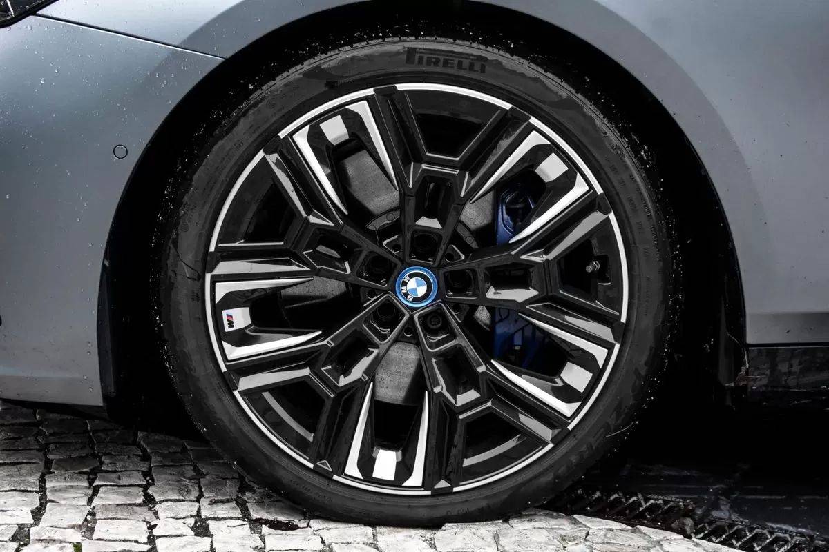 bmw-serie-i-2023-eletrico-0cc