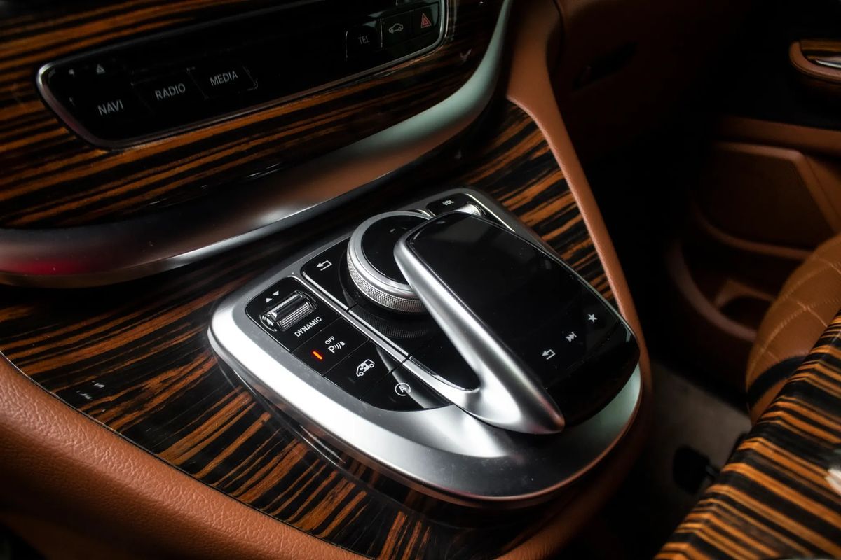 mercedes-benz-classe-v-2018-diesel-2143cc