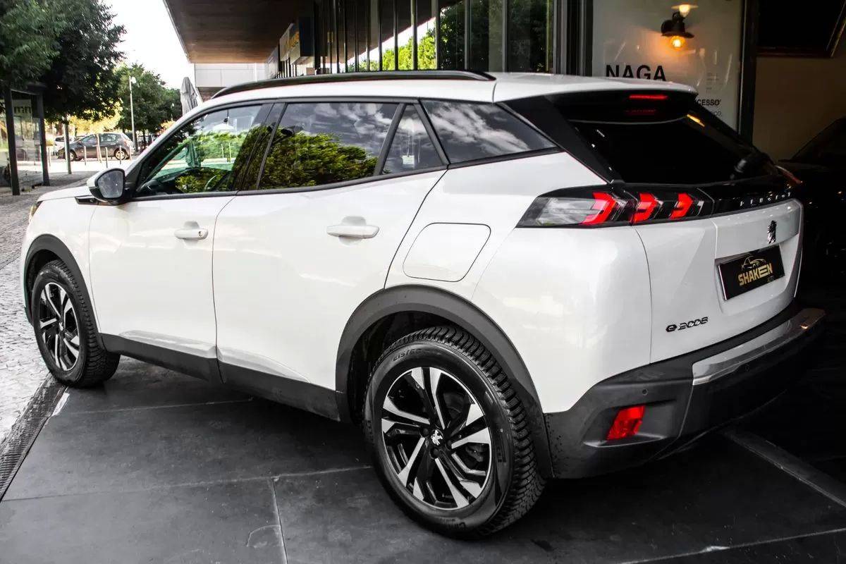 peugeot-e-2008-2021-eletrico-0cc