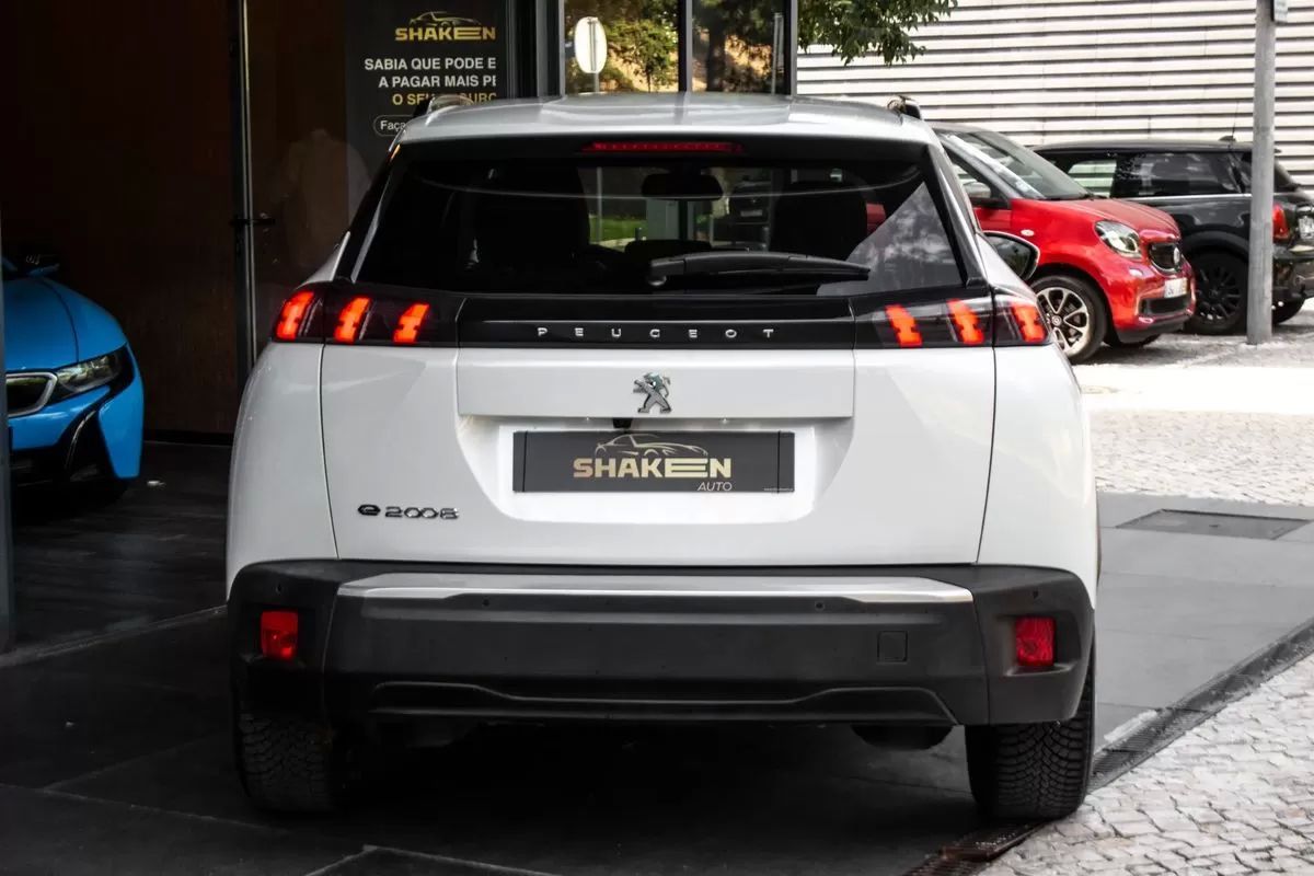 peugeot-e-2008-2021-eletrico-0cc