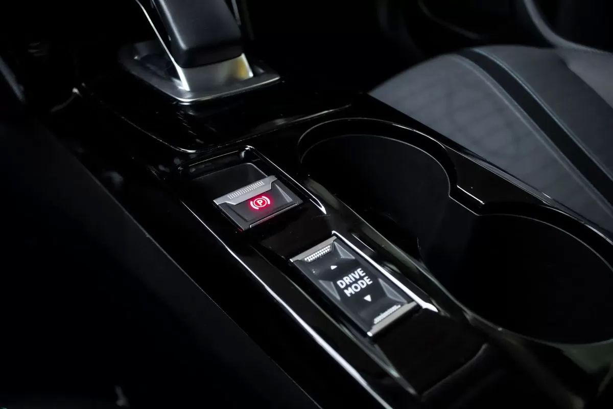 peugeot-e-2008-2021-eletrico-0cc