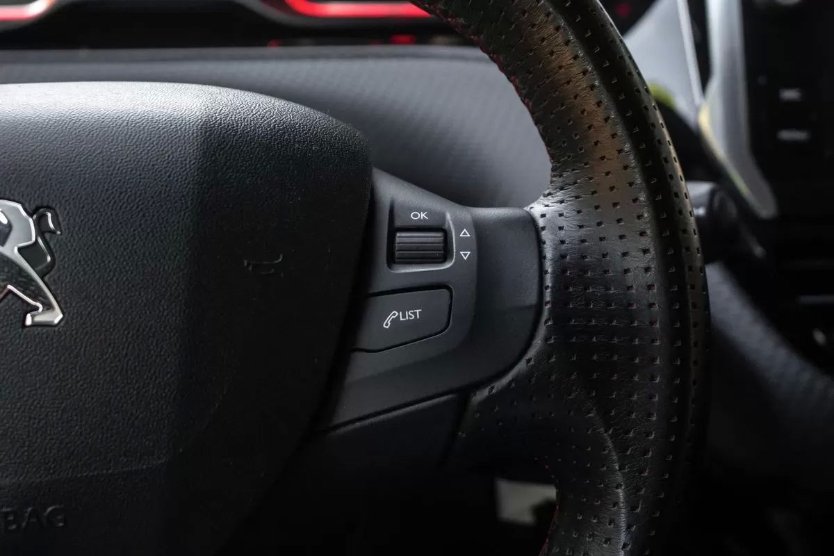 peugeot-2008-2019-gasolina-1199cc