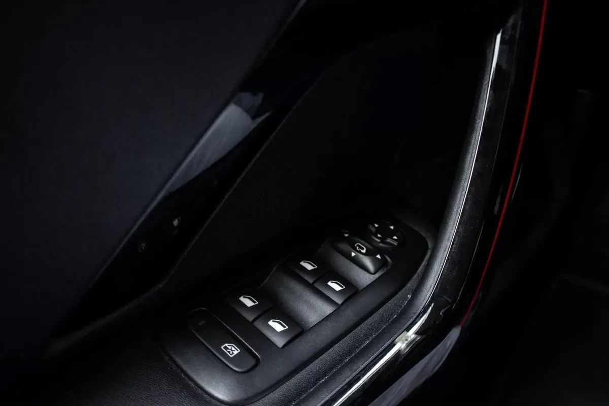 peugeot-2008-2019-gasolina-1199cc