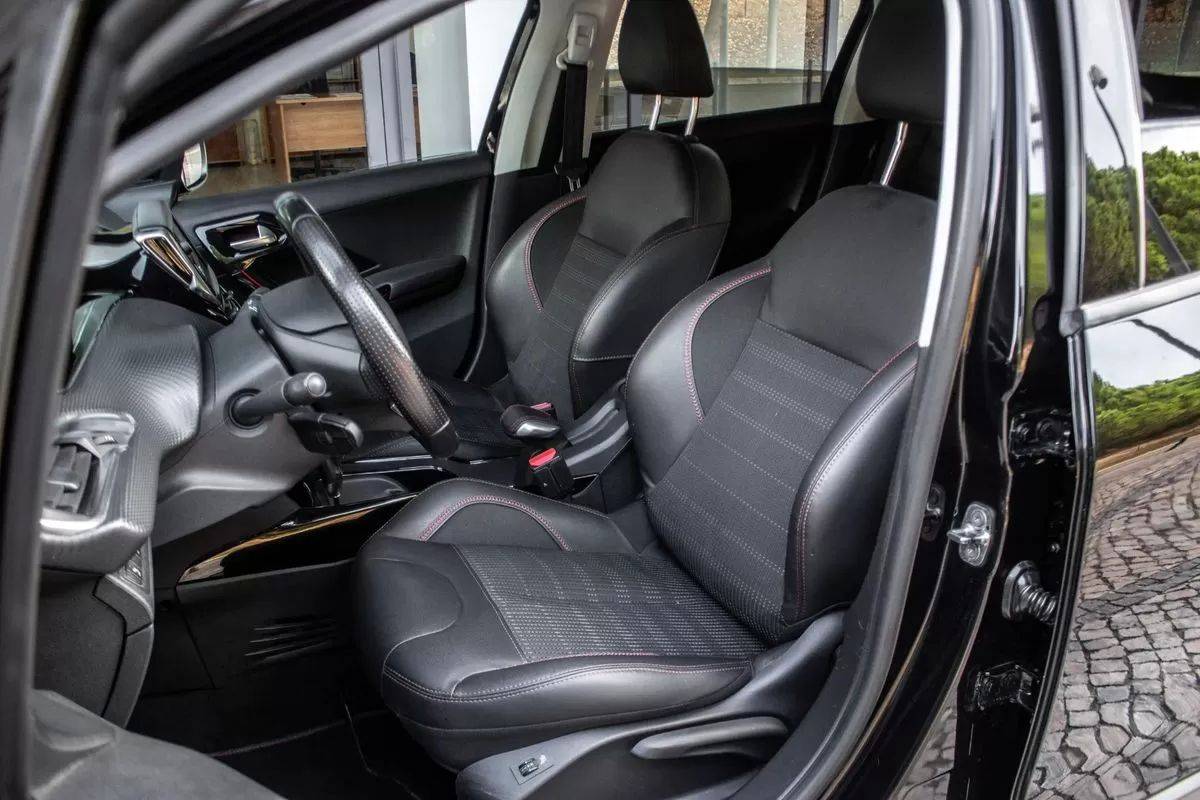 peugeot-2008-2019-gasolina-1199cc