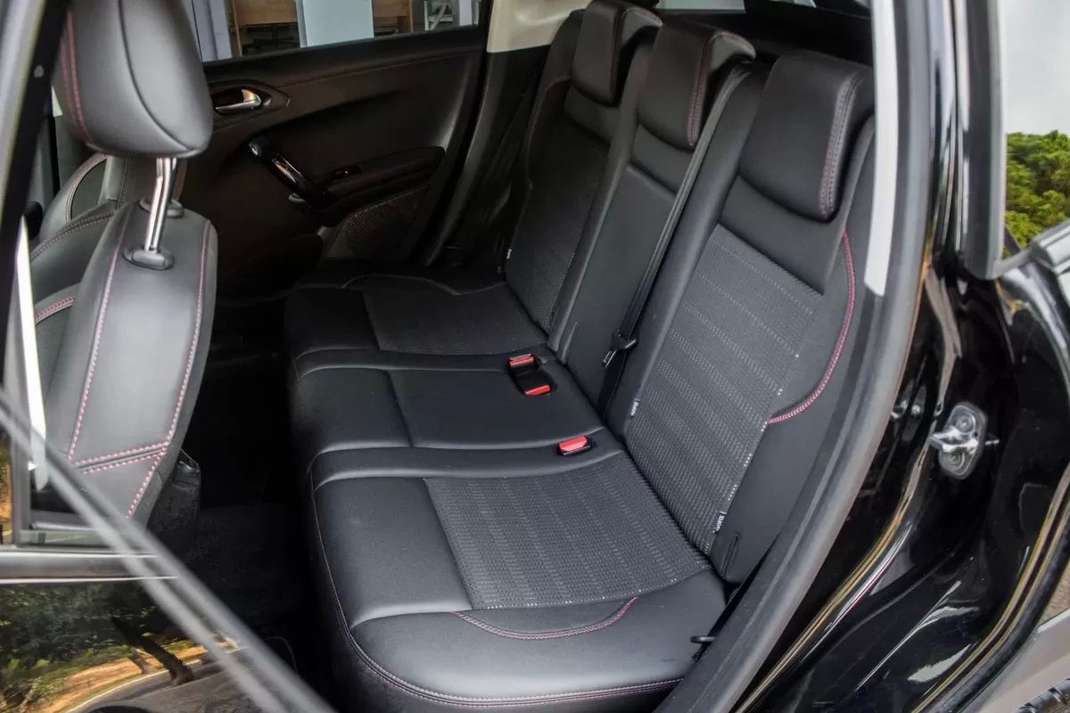 peugeot-2008-2019-gasolina-1199cc
