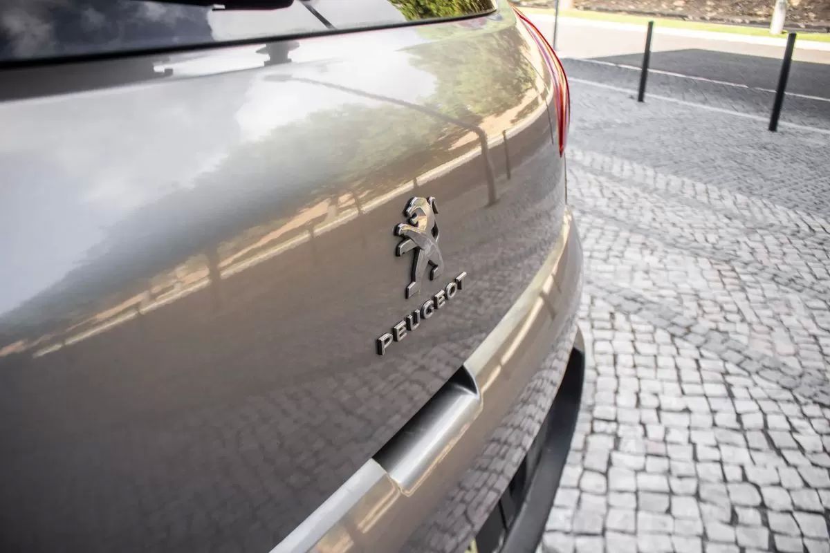 peugeot-3008-2013-diesel-1560cc