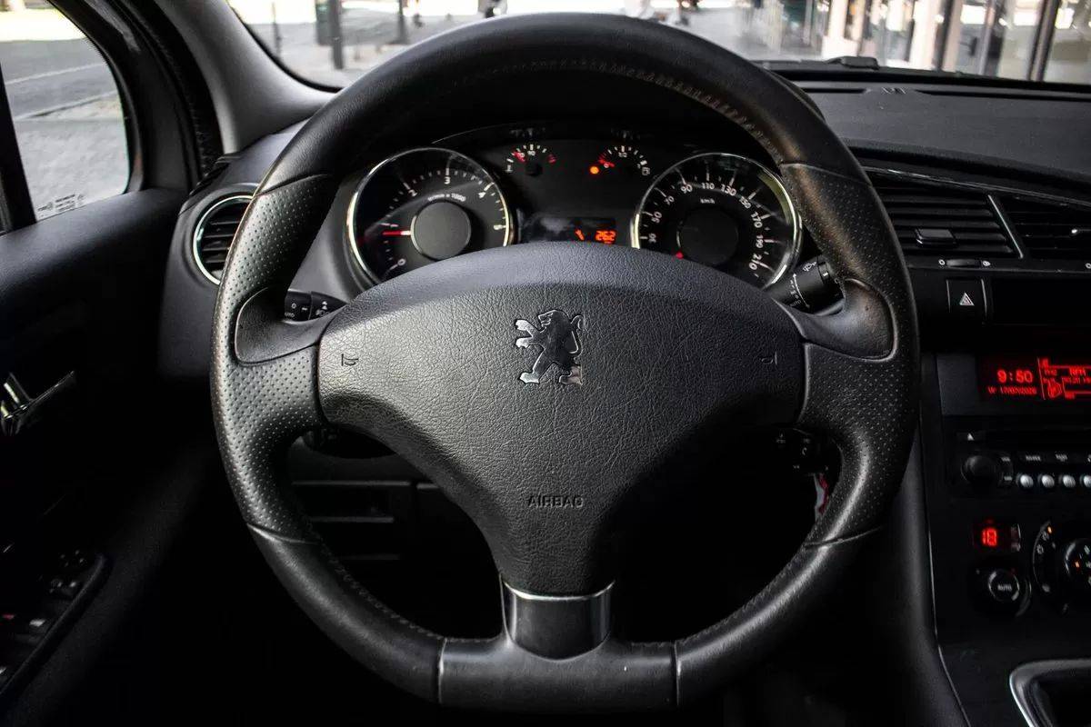 peugeot-3008-2013-diesel-1560cc