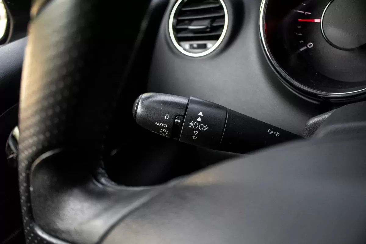 peugeot-3008-2013-diesel-1560cc