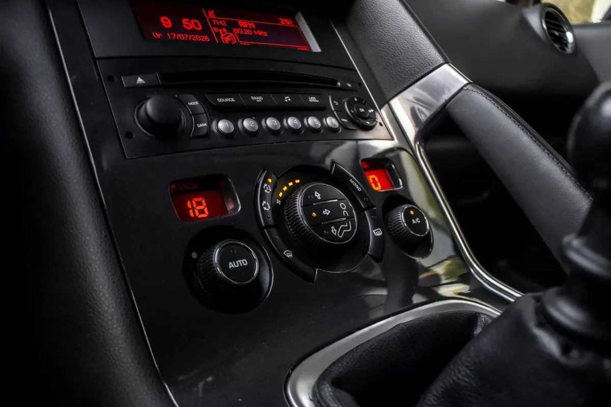 peugeot-3008-2013-diesel-1560cc