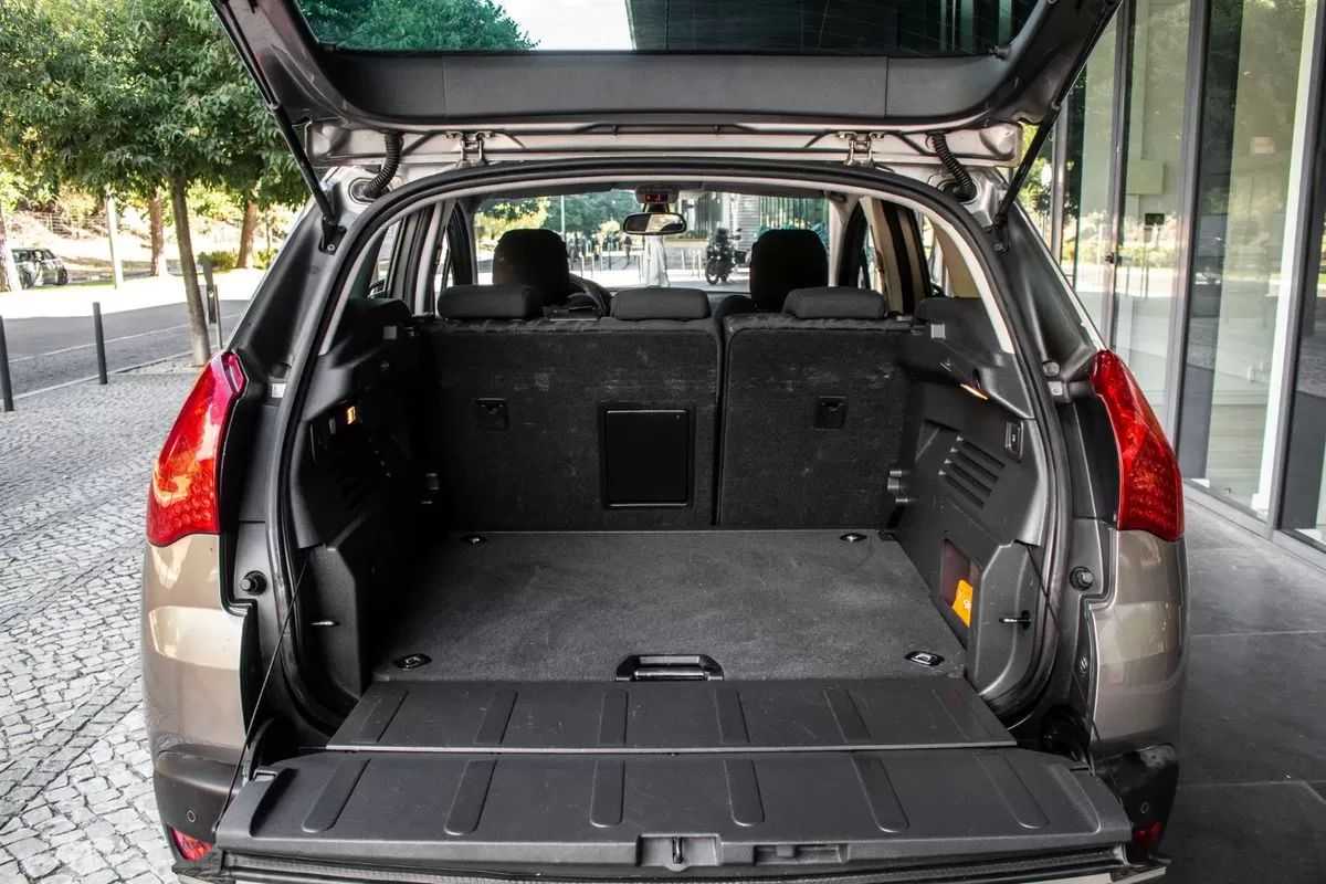 peugeot-3008-2013-diesel-1560cc