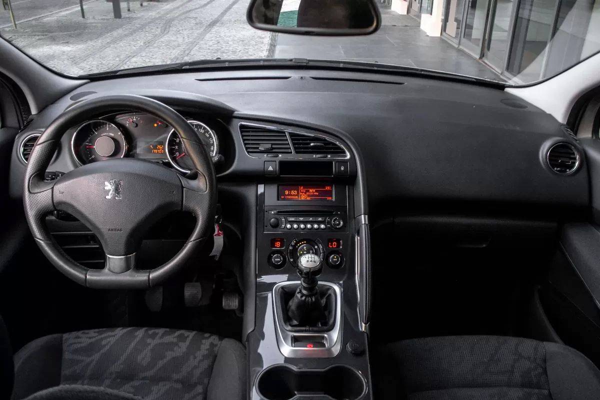 peugeot-3008-2013-diesel-1560cc