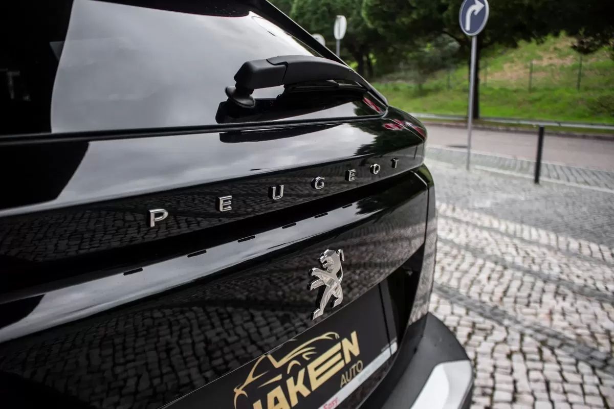 peugeot-2008-2021-gasolina-1199cc