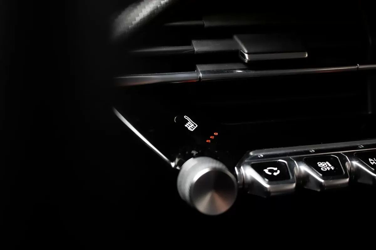 peugeot-2008-2021-gasolina-1199cc
