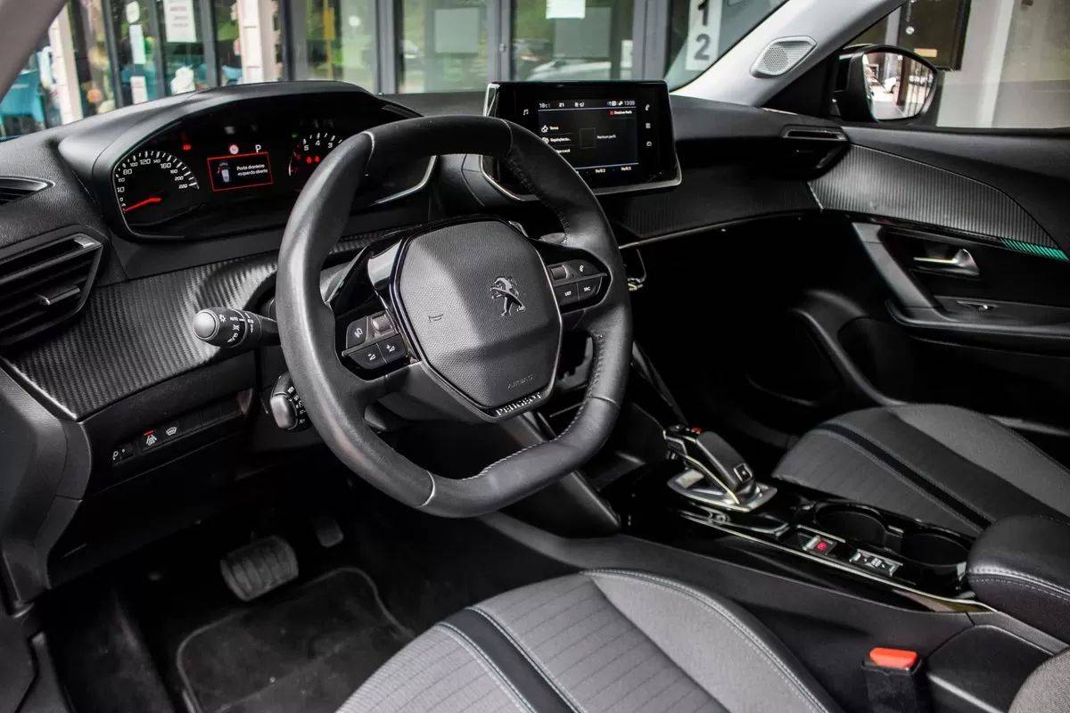 peugeot-2008-2021-gasolina-1199cc