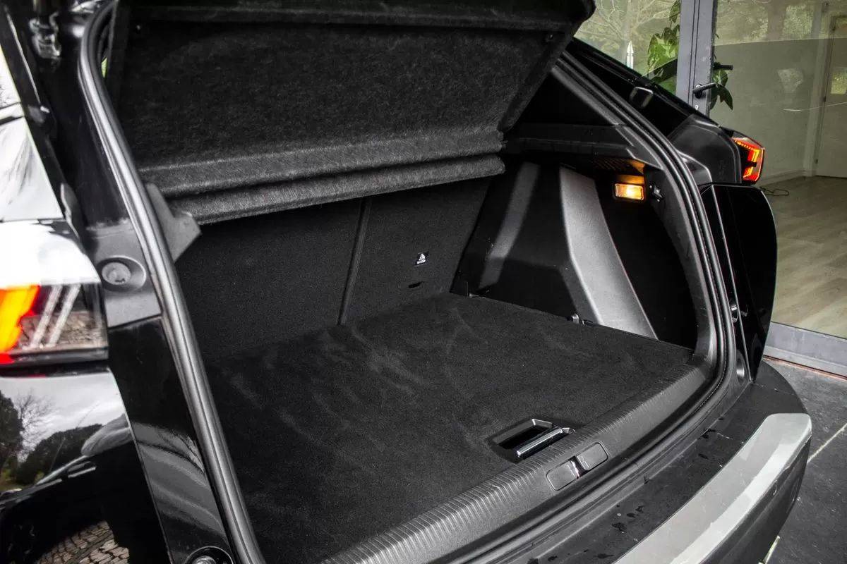 peugeot-2008-2021-gasolina-1199cc