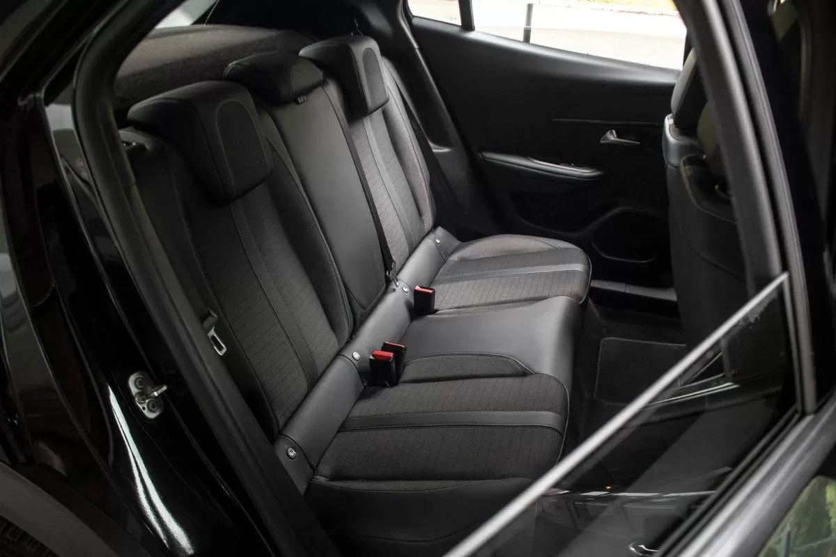 peugeot-2008-2021-gasolina-1199cc