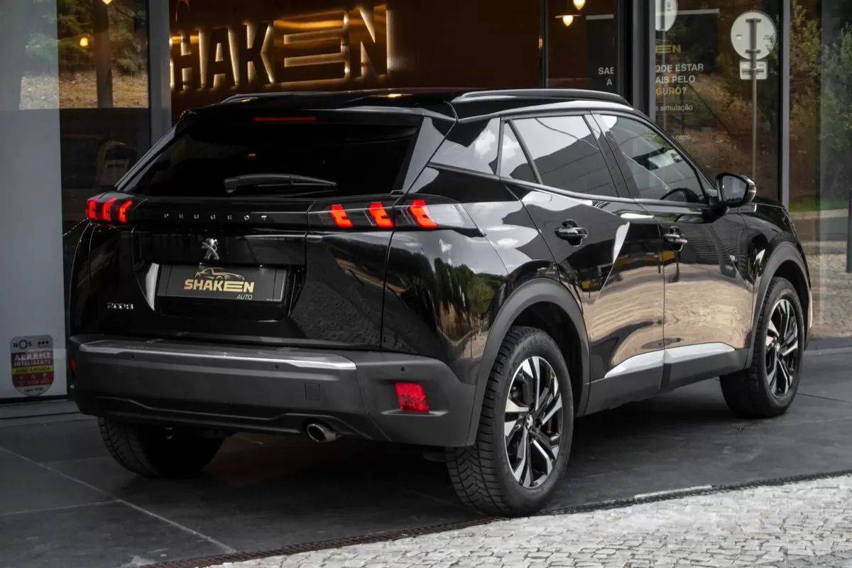 peugeot-2008-2021-diesel-1499cc