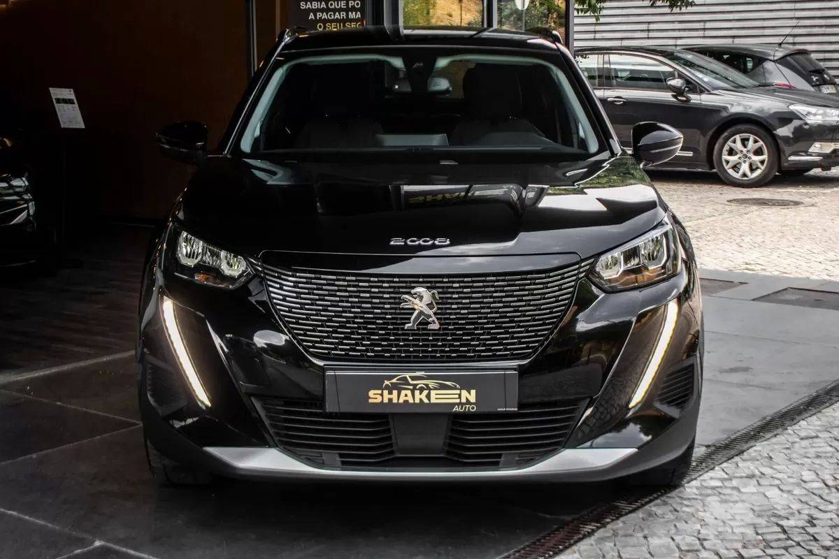 peugeot-2008-2021-diesel-1499cc