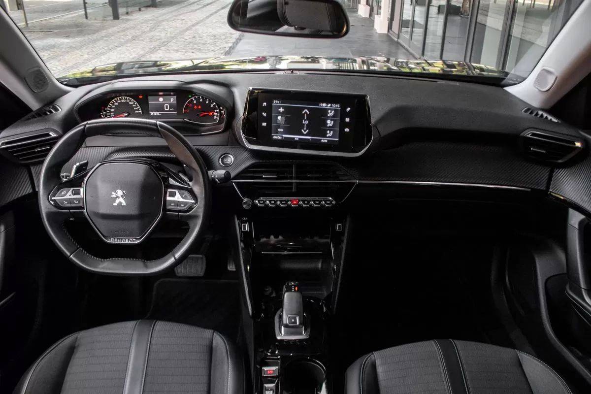 peugeot-2008-2021-diesel-1499cc