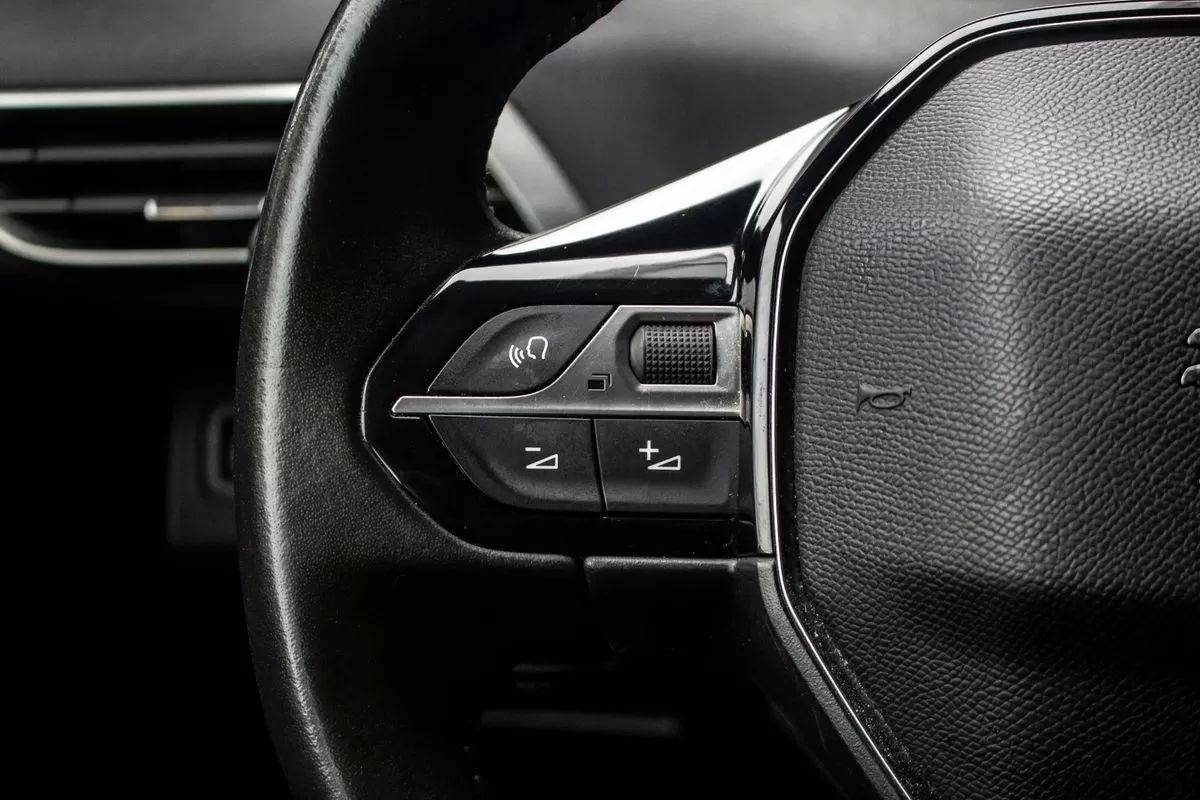 peugeot-5008-2022-gasolina-1199cc