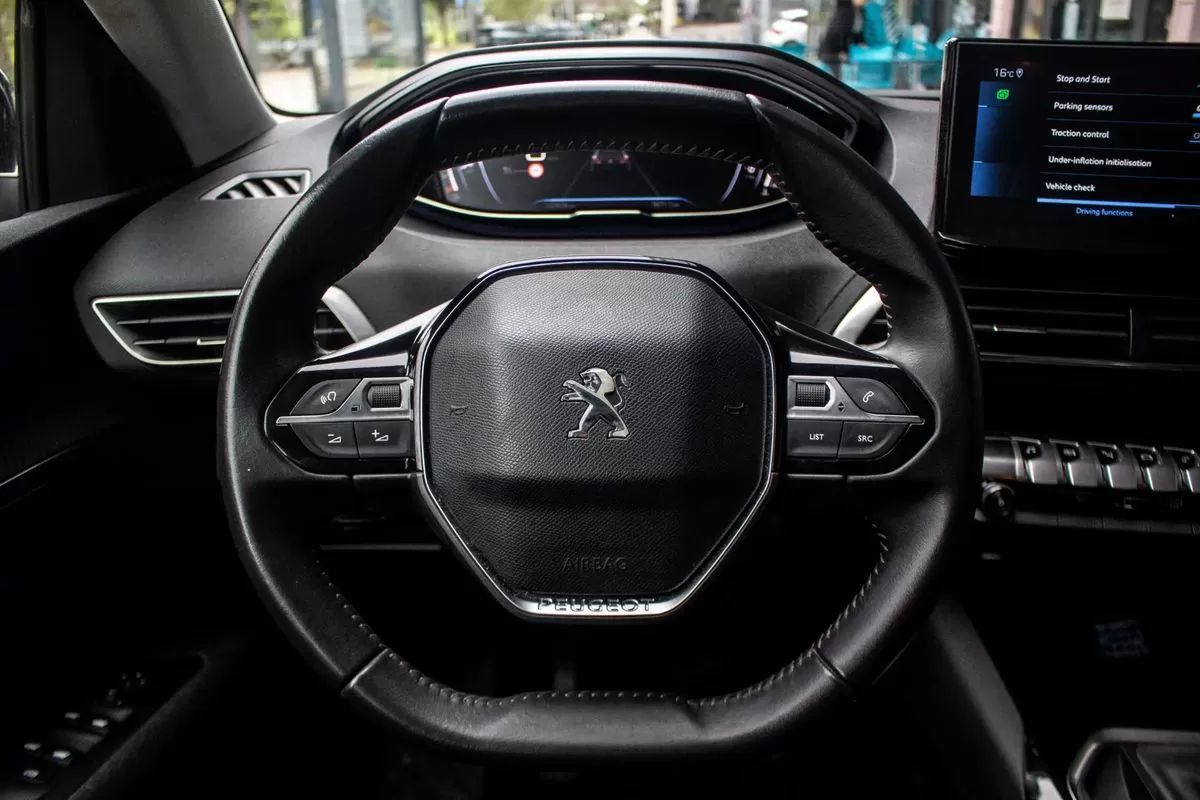 peugeot-5008-2022-gasolina-1199cc
