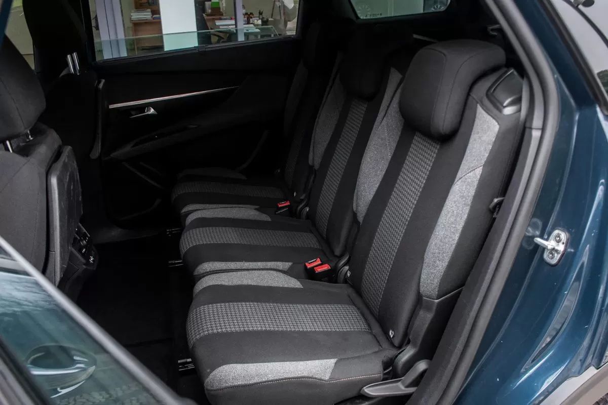 peugeot-5008-2022-gasolina-1199cc