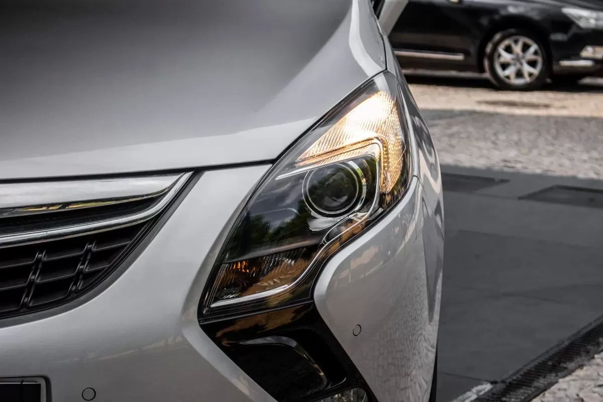 opel-zafira-2015-diesel-1598cc