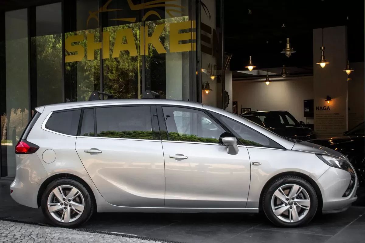 opel-zafira-2015-diesel-1598cc
