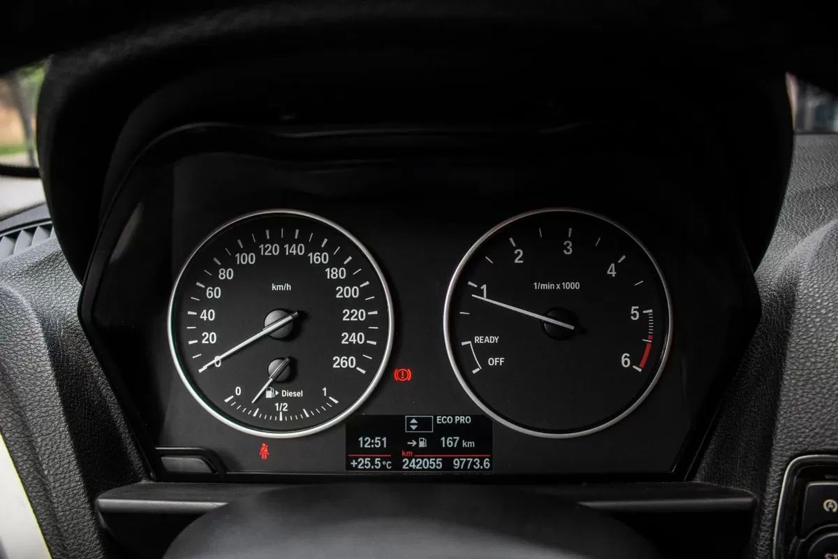 bmw-serie-1-2015-diesel-1598cc