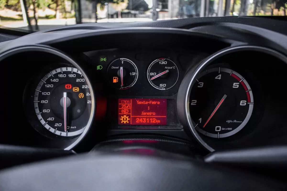 alfa-romeo-giulietta-2010-diesel-1598cc