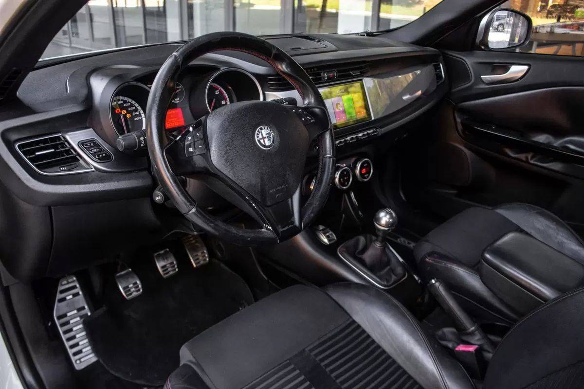 alfa-romeo-giulietta-2010-diesel-1598cc
