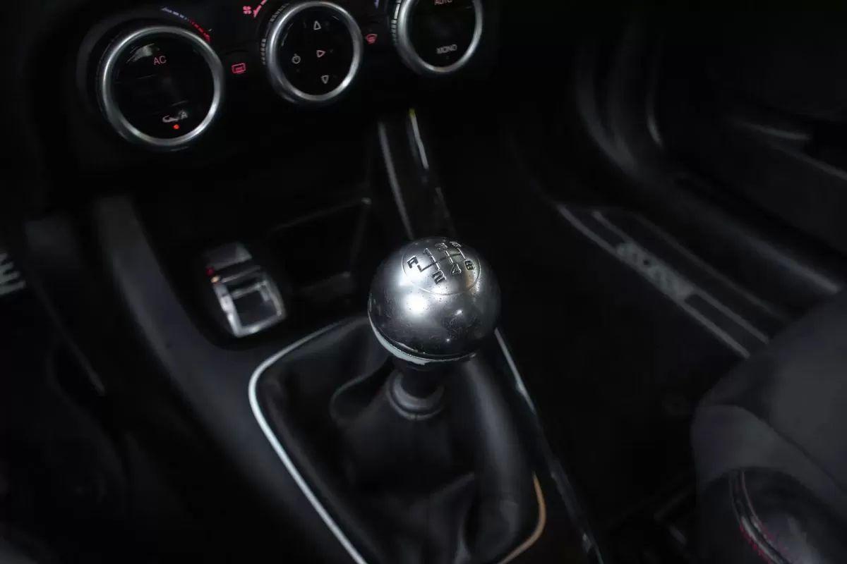 alfa-romeo-giulietta-2010-diesel-1598cc